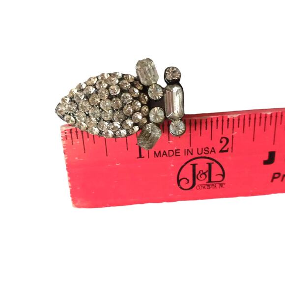 Vintage Teardrop Brooch Clear Rhinestones Pewter Tone VTG - Picture 7 of 12